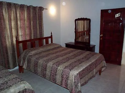 Willowgate Resort Negril Hotel